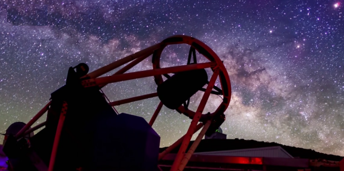 Liverpool Telescope with the Milky Way galaxy arm 